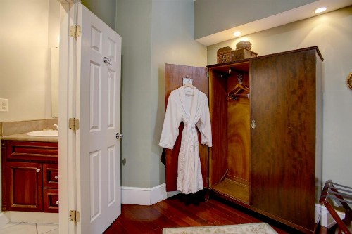 Azalea Inn and Villas - image 30