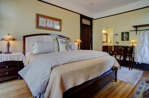 Azalea Inn and Villas - image 41