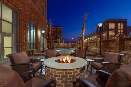 Embassy Suites Savannah Historic District - image 3