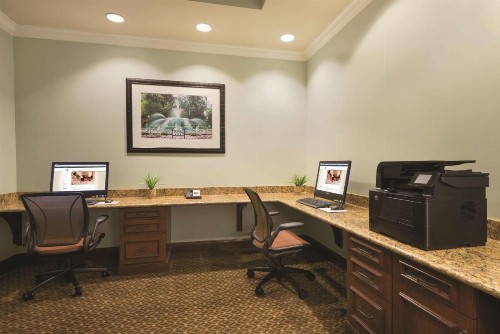 Embassy Suites Savannah Historic District - image 36