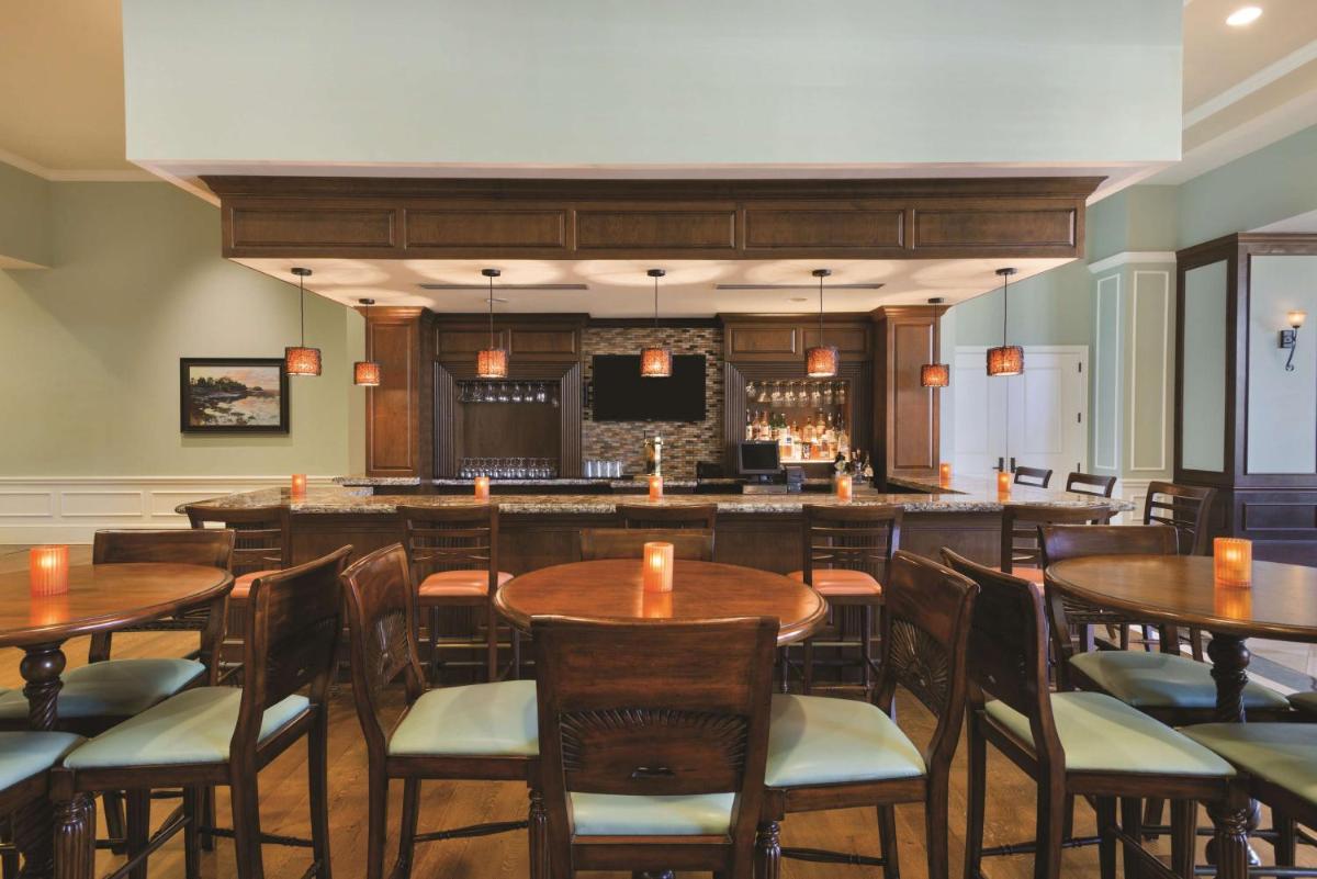 Embassy Suites Savannah Historic District - image 7