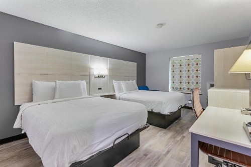 Days Inn by Wyndham Savannah Gateway I-95 - image 20
