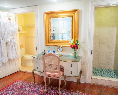 Justine Inn Savannah - image 18
