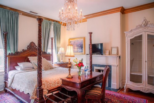 Justine Inn Savannah - image 24