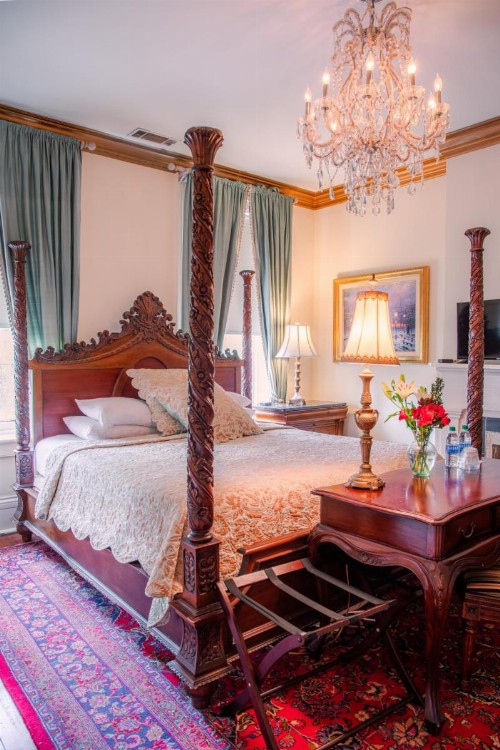 Justine Inn Savannah - image 7