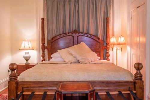 Justine Inn Savannah - image 8