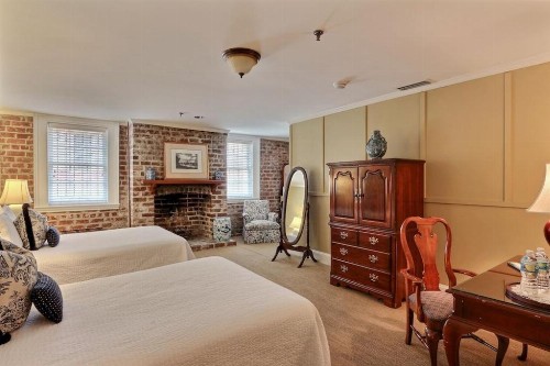 The Presidents' Quarters Inn - image 3