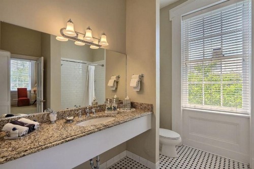 The Presidents' Quarters Inn - image 30
