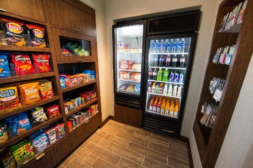 Fairfield Inn & Suites by Marriott Savannah Midtown - image 20
