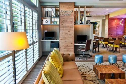 Fairfield Inn & Suites by Marriott Savannah Midtown - image 5