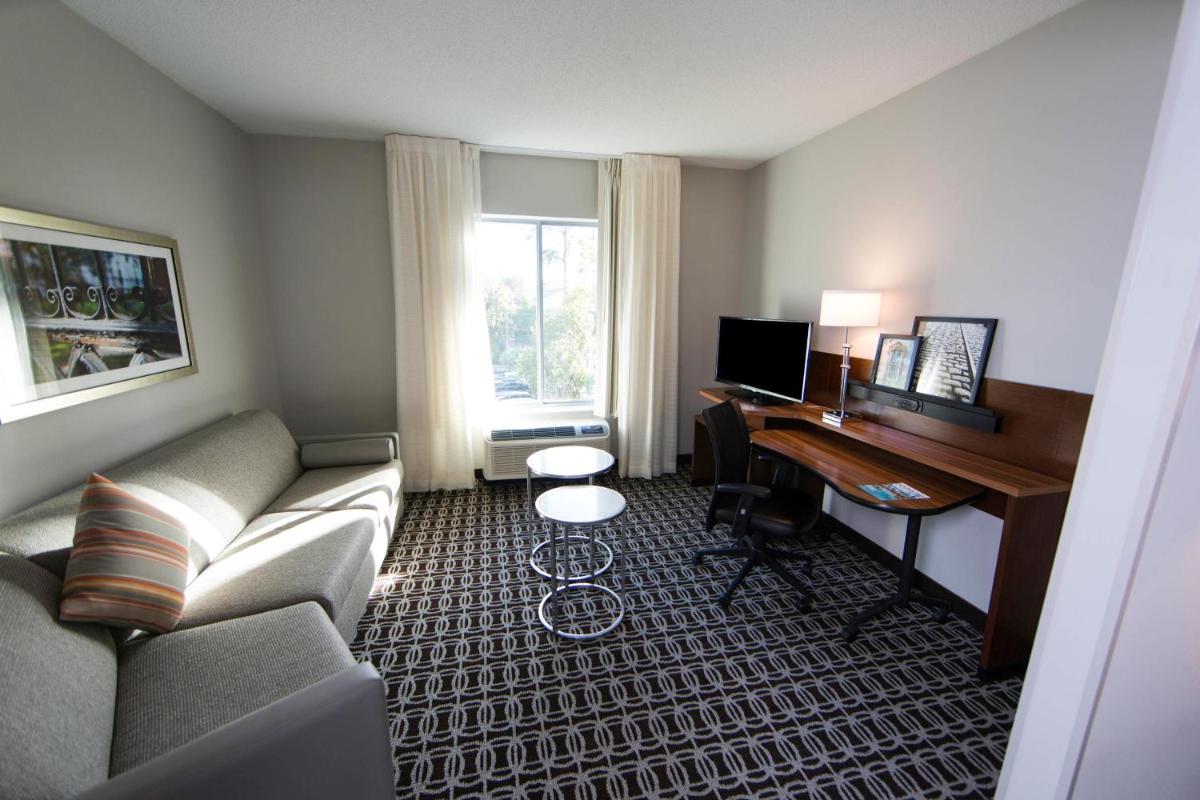 Fairfield Inn & Suites by Marriott Savannah Midtown - image 7