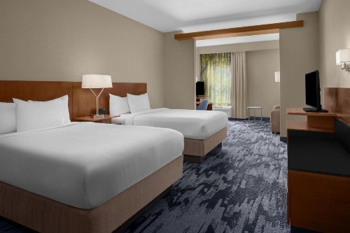 Fairfield Inn & Suites by Marriott Savannah Downtown/Historic District - image 12