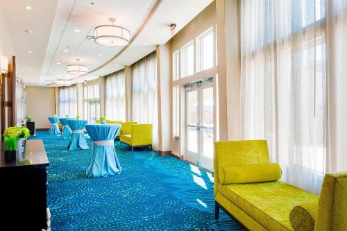 Fairfield Inn & Suites by Marriott Savannah Downtown/Historic District - image 28
