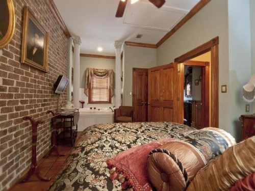 McMillan Inn - image 9