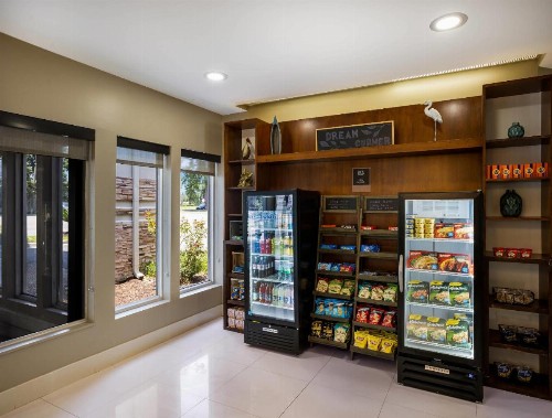 Clarion Inn & Suites Savannah Midtown - image 44