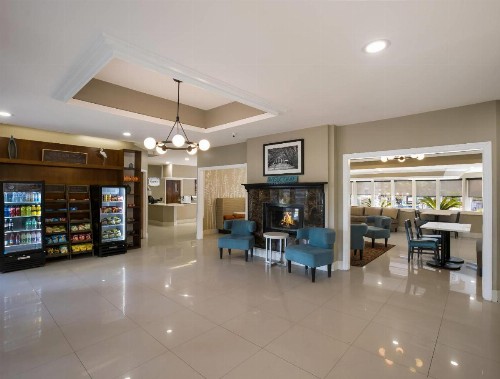 Clarion Inn & Suites Savannah Midtown - image 9
