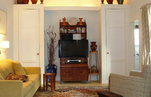 Jingle Bells Square Cottage-Historic District-Bright- Fireplace - image 5