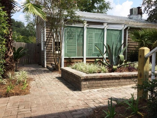 Jingle Bells Square Cottage-Historic District-Bright- Fireplace - image 8