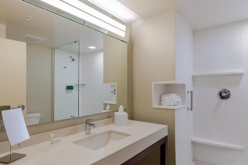 Courtyard by Marriott Savannah Airport - image 17