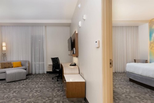 Courtyard by Marriott Savannah Airport - image 27