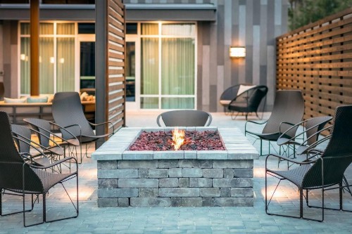 Courtyard by Marriott Savannah Airport - image 35