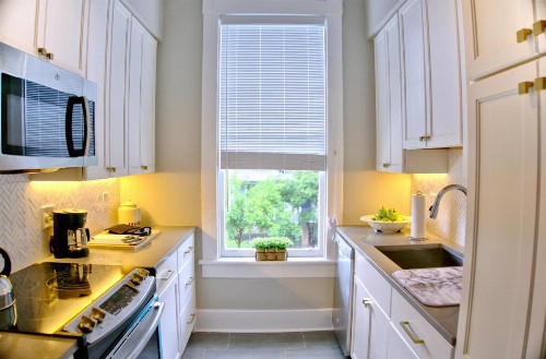 2 Bedroom Newly Renovated Townhome in Historic Savannah - image 7