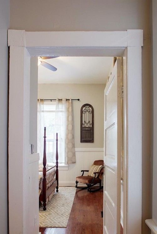 Newly Renovated Historic Savannah Townhome! - image 10