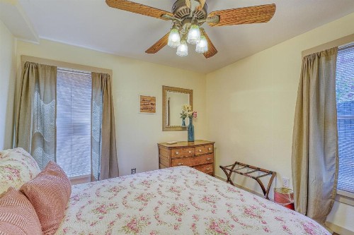 Taylor Cottage - image 10