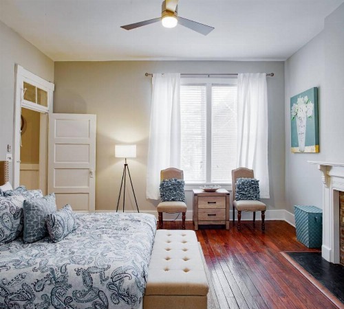 414B Waldburg st · 2 Bedroom Oasis near Forsyth Park - image 10