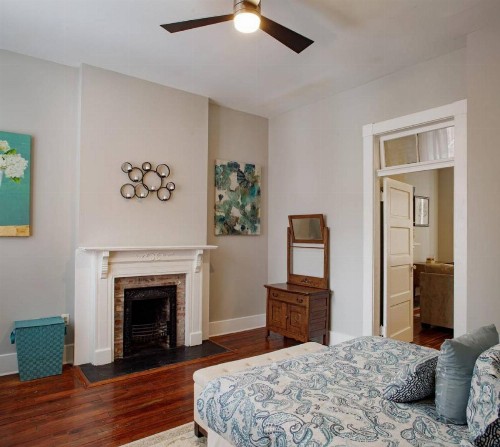 414B Waldburg st · 2 Bedroom Oasis near Forsyth Park - image 9