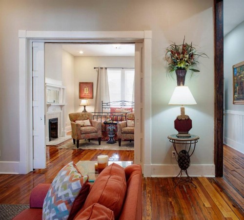416A Waldburg st · Newly Renovated 1920's Historic District Apt - image 9
