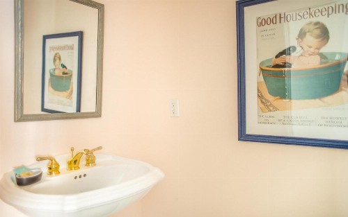Huntingdon Getaway by Lucky Savannah - image 3