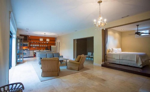 Eleven Twelve Lincoln House by Lucky Savannah - image 4