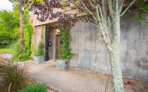 Eleven Twelve Lincoln House by Lucky Savannah - image 6