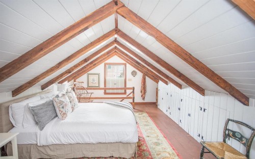Freeman's Cottage by Lucky Savannah - image 8