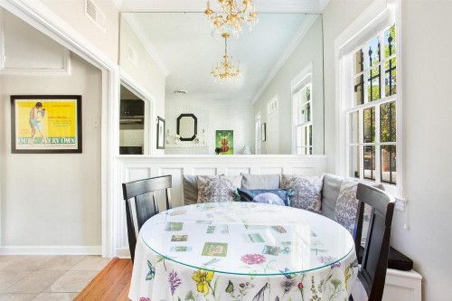 Wakefield Cottage by Lucky Savannah - image 4