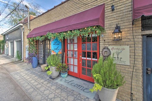 Historic Savannah Home with Outdoor Grill Patio - image 3