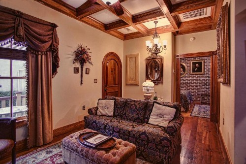 McMillan Inn - image 4