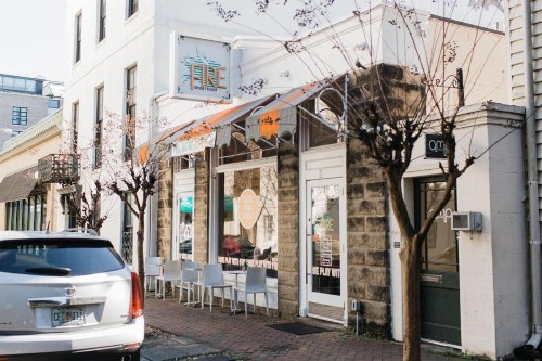 McDonoughs Inn Unit 2 by Lucky Savannah - image 10