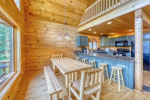 Contemporary ADK 5 Bedroom Chalet on Schroon - image 9