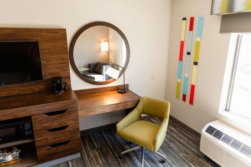 Hampton Inn & Suites Scottsbluff - image 17