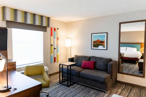 Hampton Inn & Suites Scottsbluff - image 21