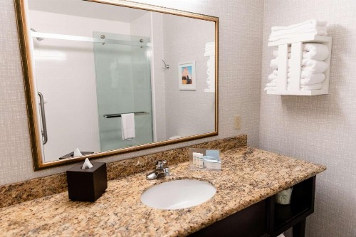 Hampton Inn & Suites Scottsbluff - image 28