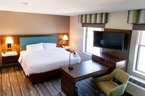 Hampton Inn & Suites Scottsbluff - image 36