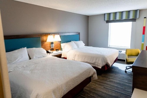 Hampton Inn & Suites Scottsbluff - image 8
