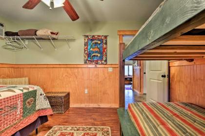 Pet-Friendly Cabin - Guntersville Lake Less Than 2 Miles! - image 7