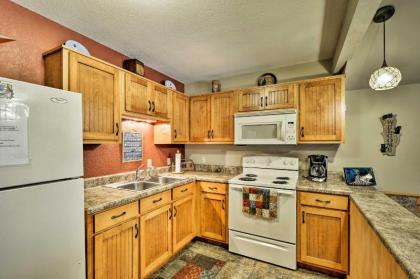 Pet-Friendly Cabin - Guntersville Lake Less Than 2 Miles! - image 8