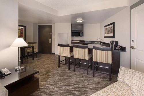 Holiday Inn Scottsdale North- Airpark an IHG Hotel - image 28