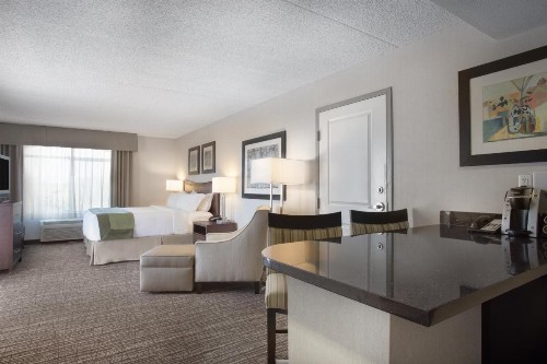 Holiday Inn Scottsdale North- Airpark an IHG Hotel - image 31