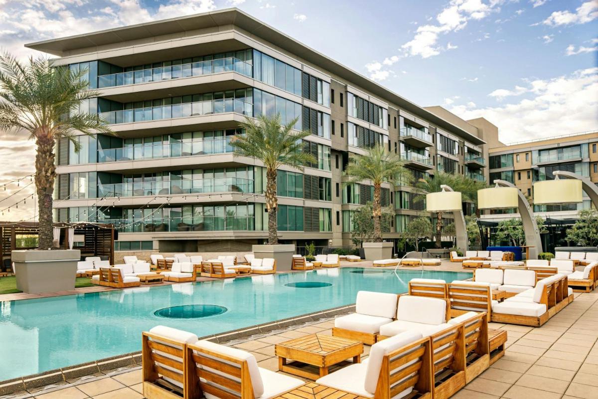W Scottsdale - main image